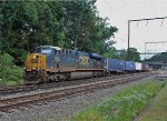 CSX 895 leads l032